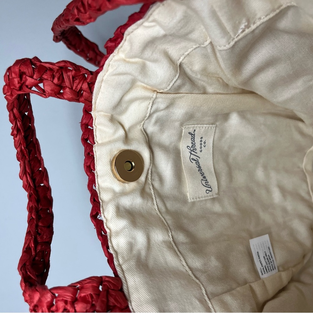 Universal Thread “SPRITZ” Red Crochet Raffia Shoulder Bag With Handles - Picture 9 of 12